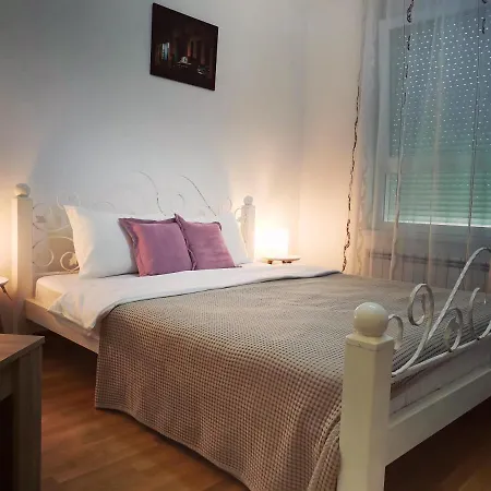 Apartamento Vikont With Parking 5 Eur Per Day *